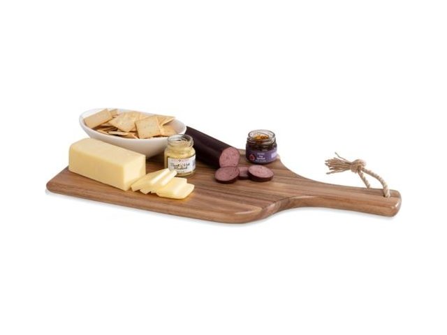 Picnic Time artisan charcuterie board with a gourmet gift pack
